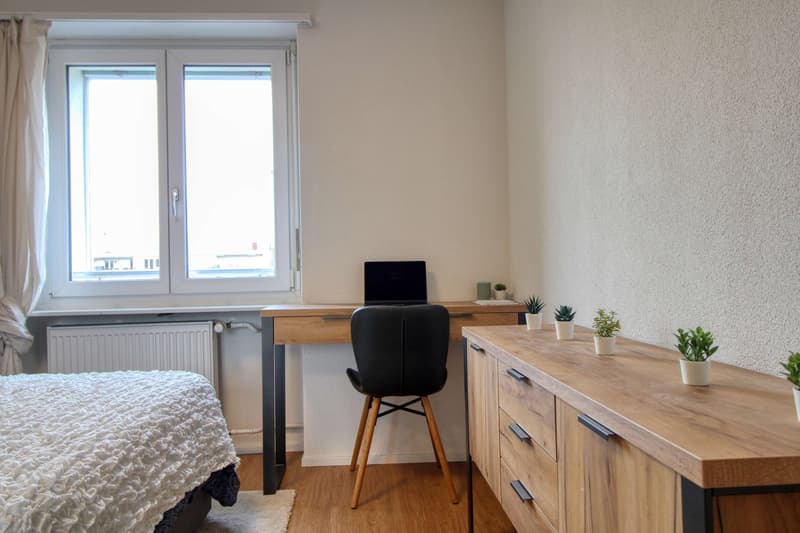 Rick #1 - Möbliertes Zimmer in modernisierter Wohnung an top Lage (4)