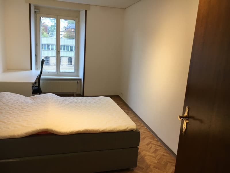 Stilvoll möbliertes WG-Zimmer - 2 (3)