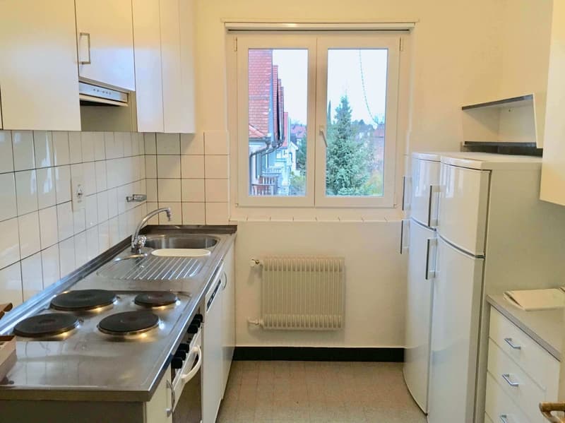 Helles WG-Zimmer im Zentrum von Wollishofen (10)