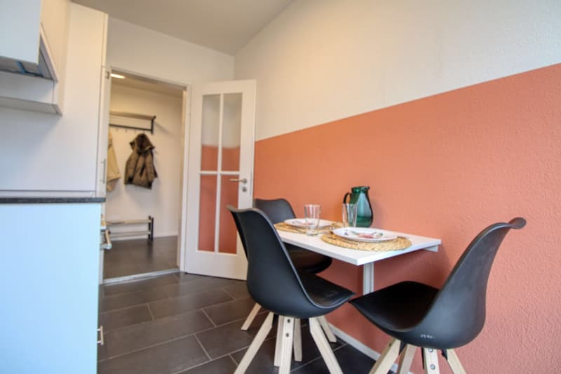 Möbliertes Zimmer in modernisierter Wohnung an top Lage (23)