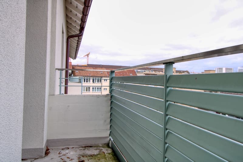 Möbliertes Zimmer in modernisierter Wohnung an top Lage (15)