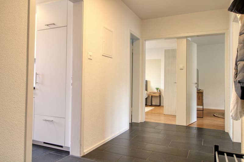 Möbliertes Zimmer in modernisierter Wohnung an top Lage (16)