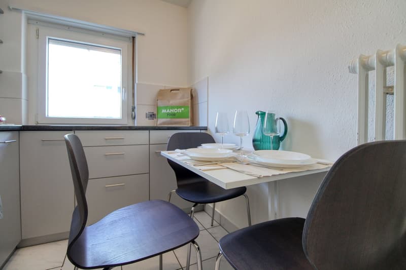 Möbliertes Zimmer in modernisierter Wohnung an top Lage (15)