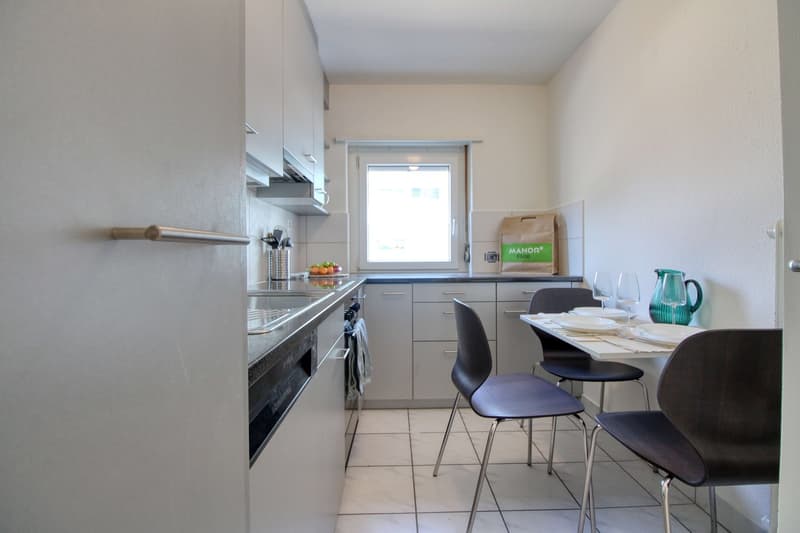 Möbliertes Zimmer in modernisierter Wohnung an top Lage (13)