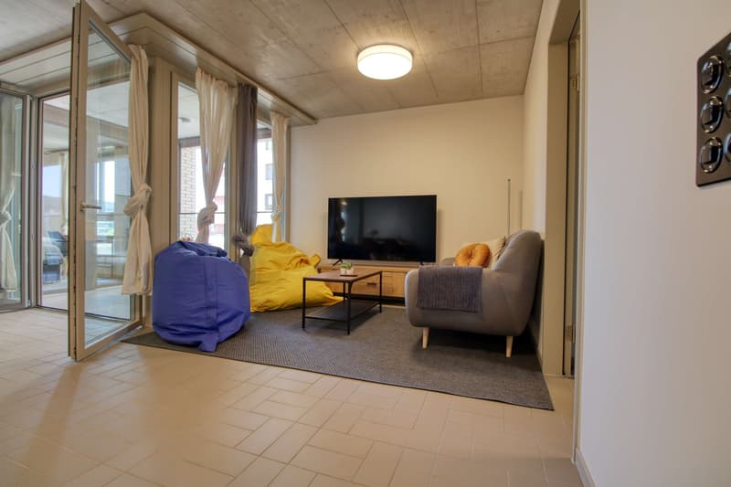 Furnished room in modernised apartment in a top location (15)