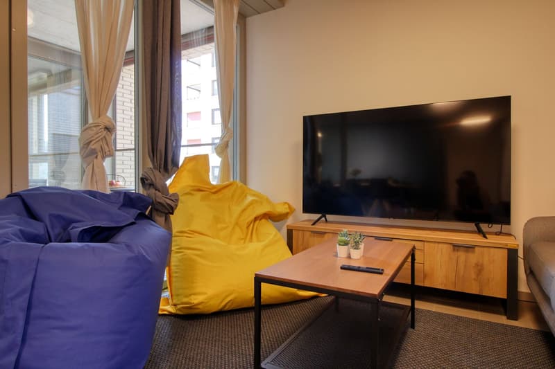 Furnished room in modernised apartment in a top location (16)