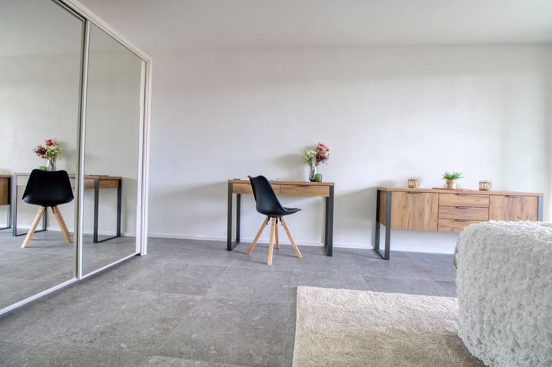 Appartement vivant spacieux à Crissier avec balcon privé (11)