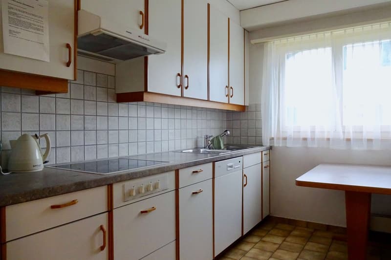 Cozy Single Room with Balcony in Münchwilen / Gemütliches Einzelzimmer mit Balkon in Münchwilen (5)