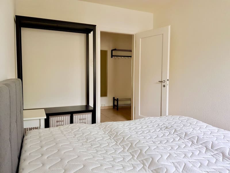 Furnished room in modernised apartment in a top location (2)