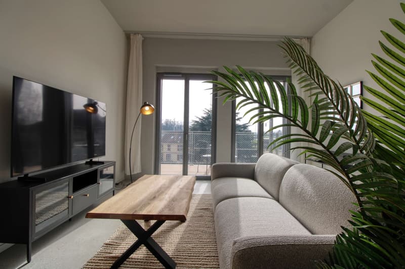 Coliving Moderne Alliant Intimité, Travail et Vie Partagée à Renens (33)