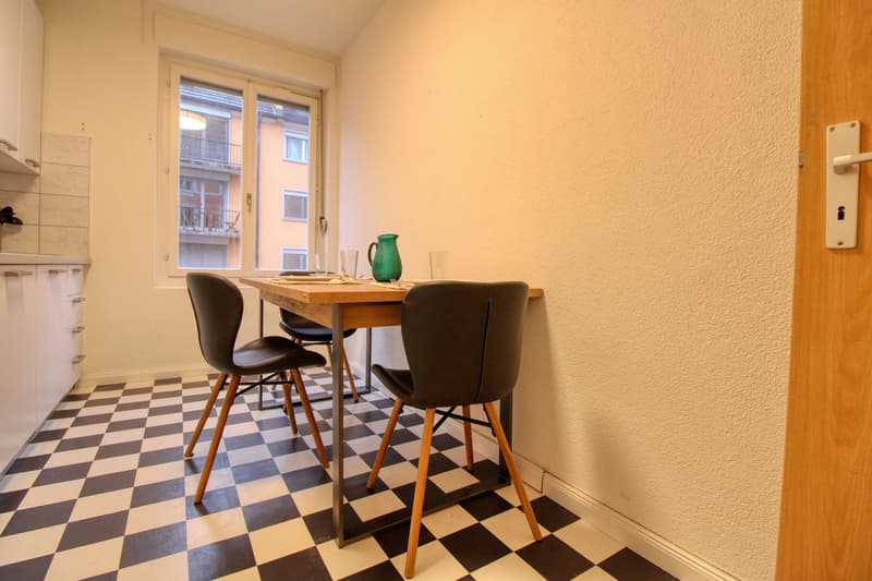 Eine moderne Coliving-Wohnung im lebhaften Wiedikon in Zürich (12)