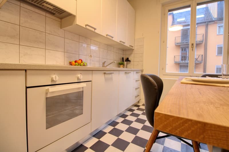 Eine moderne Coliving-Wohnung im lebhaften Wiedikon in Zürich (11)