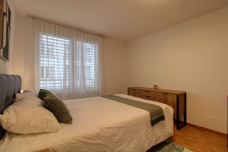 Cozy Single Room with Balcony in Champel, Genève (3)