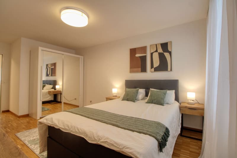 Cozy Single Room with Balcony in Champel, Genève (5)