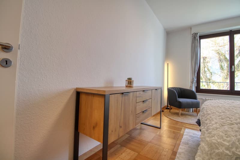 Ton nouveau chapitre commence ici - Chambre meublée, emplacement de choix (2)