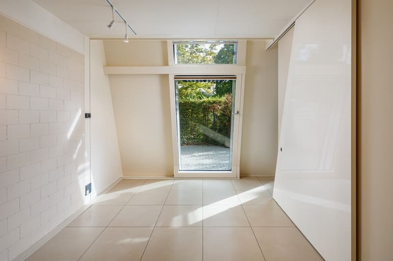 Grosse, moderne 6.5 Zimmer-Wohnung (6)