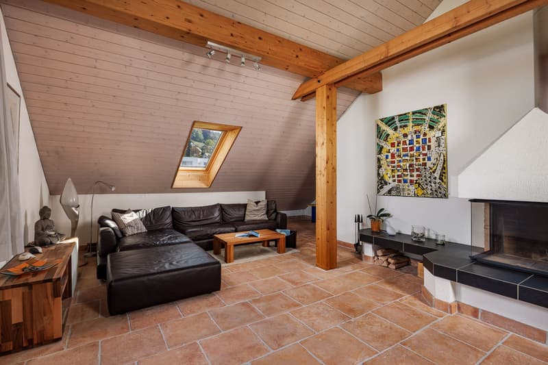 Grosszügige 6.5 Zimmer-Dachwohnung an bester Lage (4)