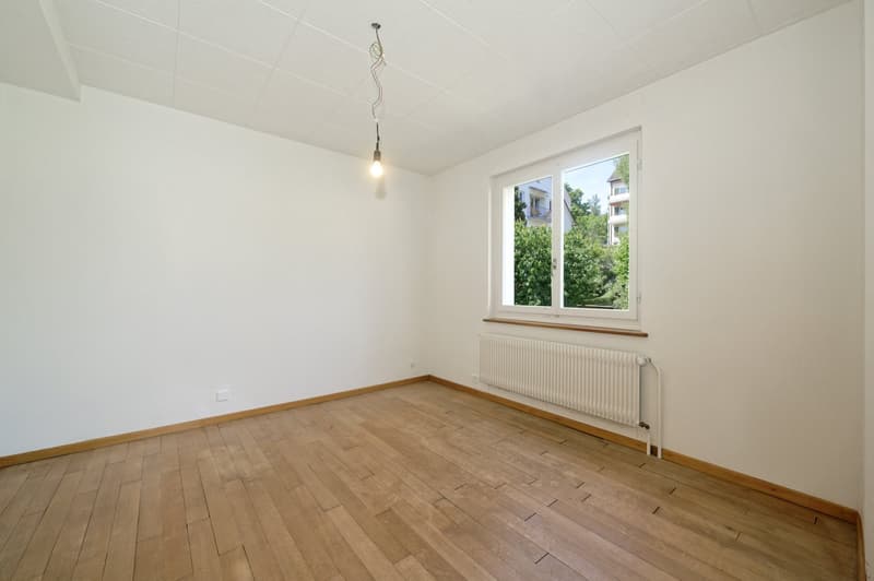 Familienparadies in Zürich Höngg – 5-Zimmer-Doppel-Einfamilienhaus mit grossem Sonnengarten (9)