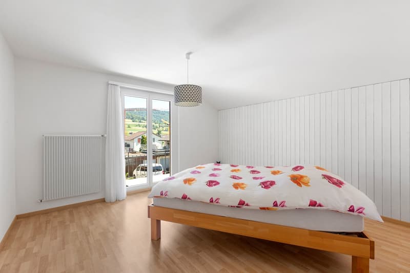 Freistehendes 4.5-Zimmer-Haus - Tradition bewahren mit der Natur vor der Tür! (2)