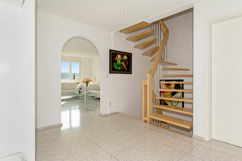 Ihr neues Zuhause: 6.5-Zimmer-Einfamilienhaus mit herrlicher Weitsicht bis in die Berge (5)