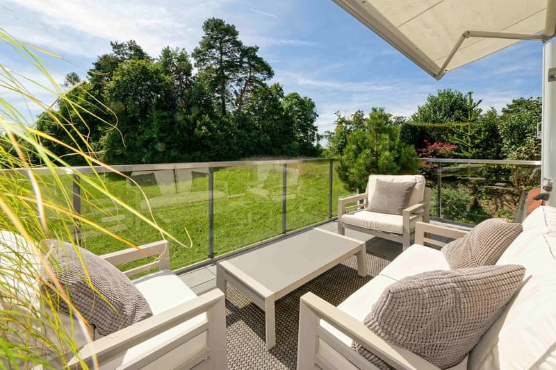 166 m² Wohnraum mit zwei Terrassen und freiem Blick ins Grüne (6)