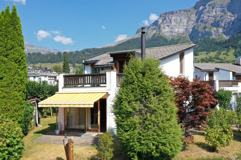 Freistehendes Einfamilienhaus mit 4½ Zimmer an ruhiger, sonniger Lage (2)