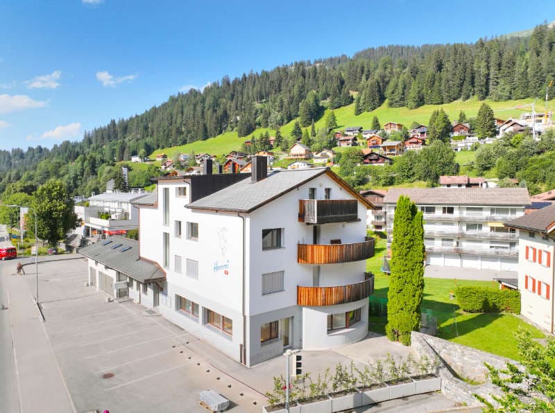 Moderne, neue Erstwohnung mit grossem Aussenplatz (15)
