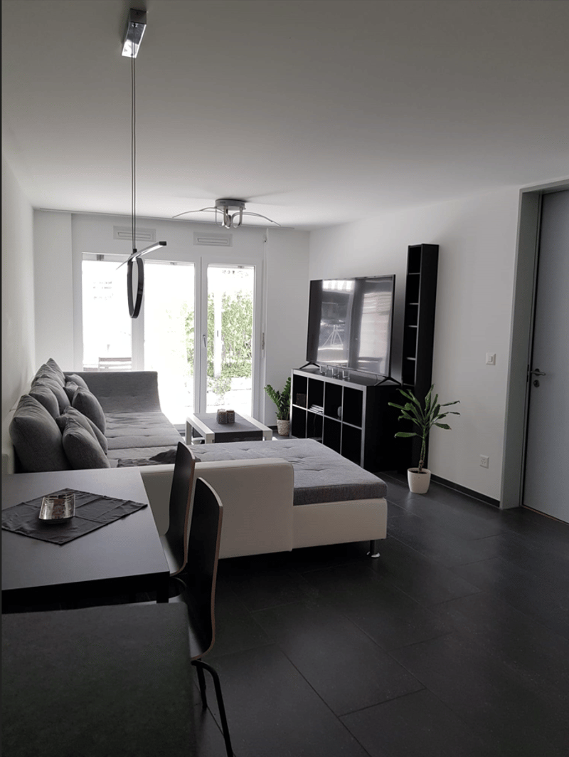 3.5-Zimmer-Wohnung mit Sitzplatz und Lift in Domat/Ems – sofort verfügbar (2)