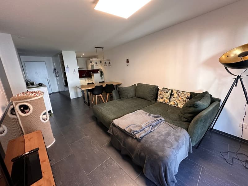3.5-Zimmer-Wohnung mit Sitzplatz und Lift in Domat/Ems – sofort verfügbar (3)