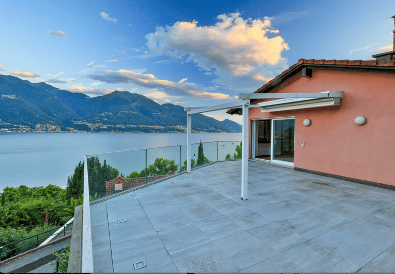 Ein Logenplatz über dem Lago Maggiore (1)