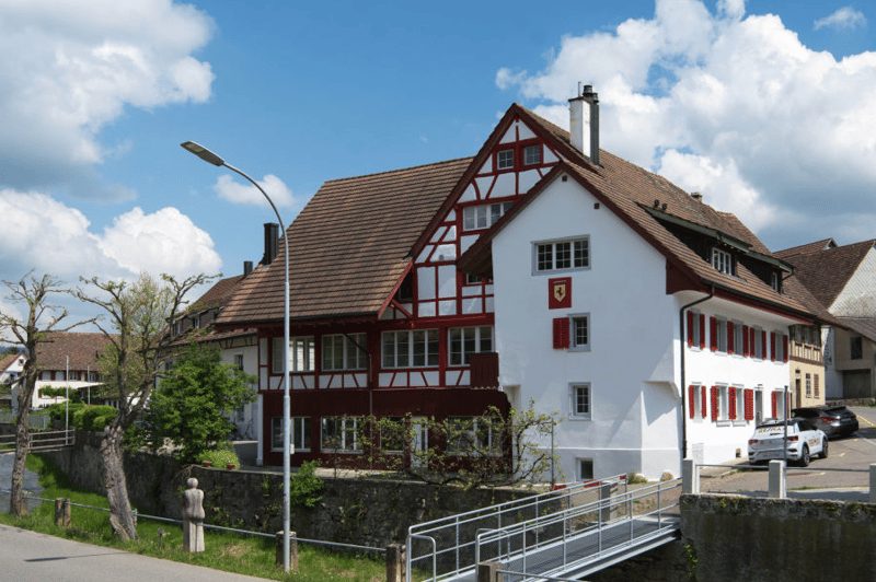 Charmante 3.5-Zimmer-Wohnung im Erdgeschoss in Schleitheim (1)