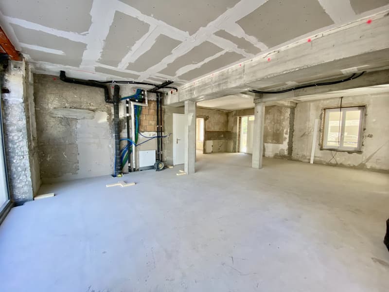 Attraktive Gewerbeflächen mit grossen Schaufenstern an zentraler Lage (4)