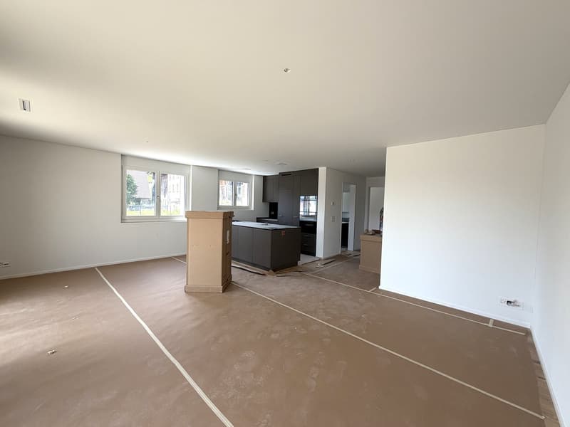Gartenwohnung zum Verlieben: 3.5 Zimmer, 101m², grosser Sitzplatz & viel Grün (3)