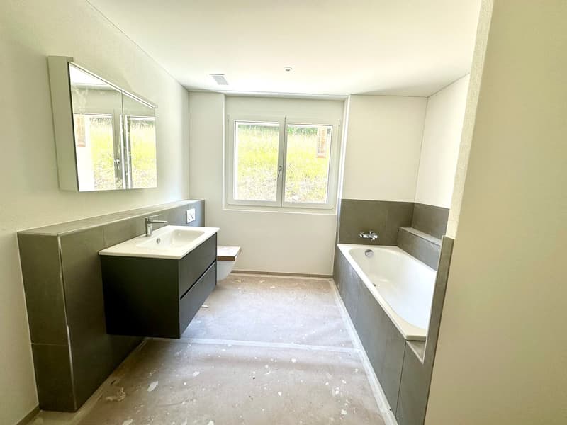 Gartenwohnung zum Verlieben: 3.5 Zimmer, 101m², grosser Sitzplatz & viel Grün (5)