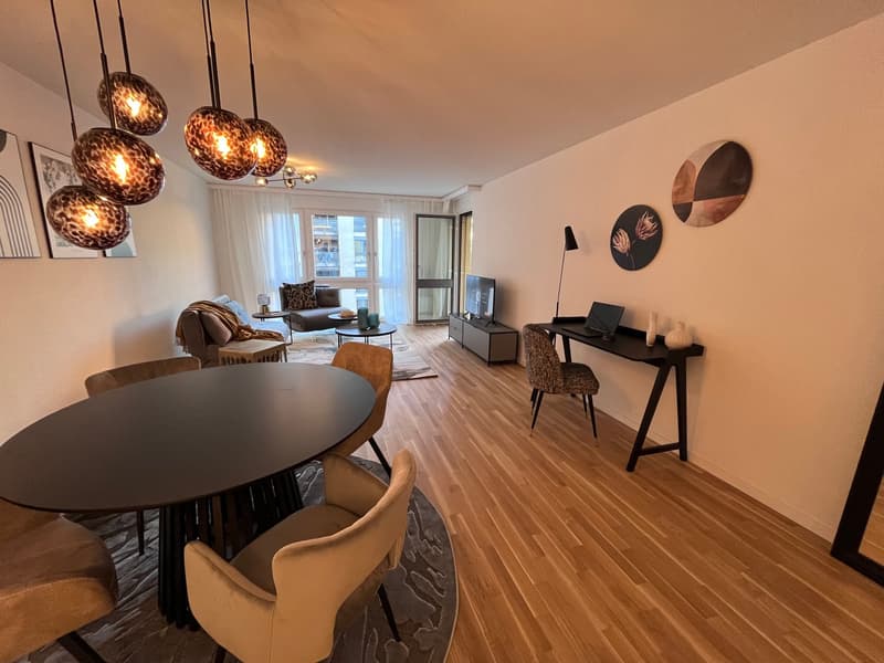 Urban and chic - serviced 1-bedroom apartment with balcony (7)