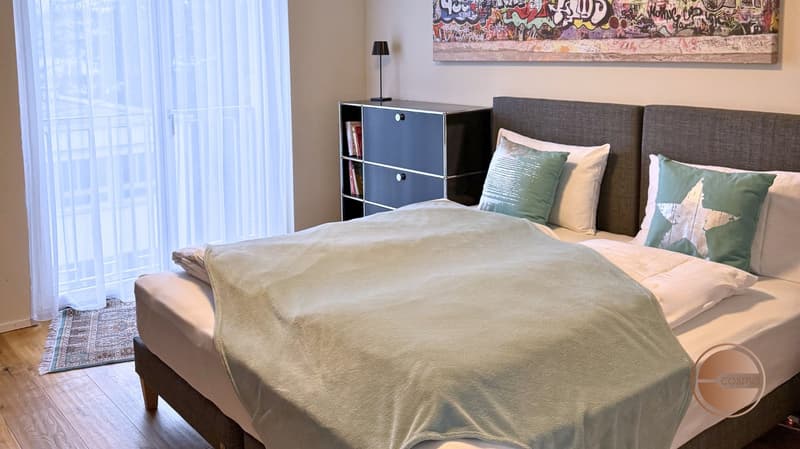 EXKLUSIVE ATTIKAWOHNUNG MIT ATEMBERAUBENDER AUSSICHT / EXCLUSIVE PENTHOUSE WITH BREATHTAKING VIEWS (8)