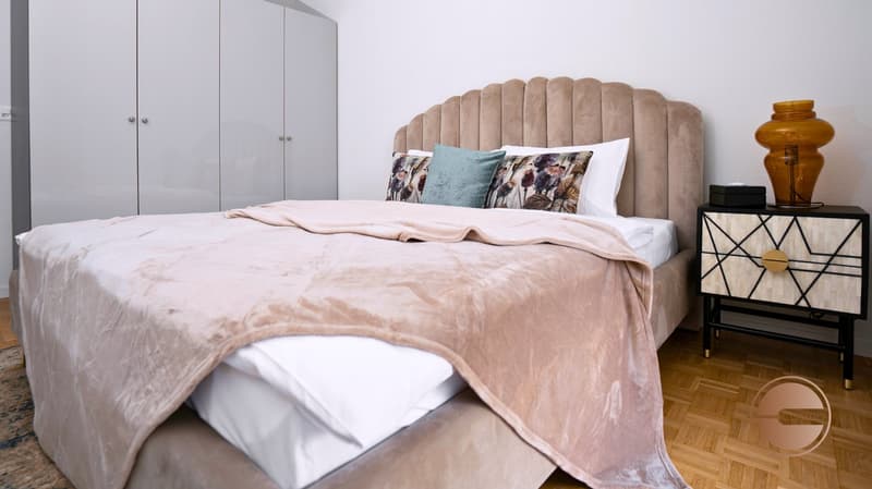 LUXUS 1-SCHLAFZIMMER APARTMENT IN FLUSSNÄHE / COZY 1-BEDROOM APARTMENT NEAR THE RIVER (10)