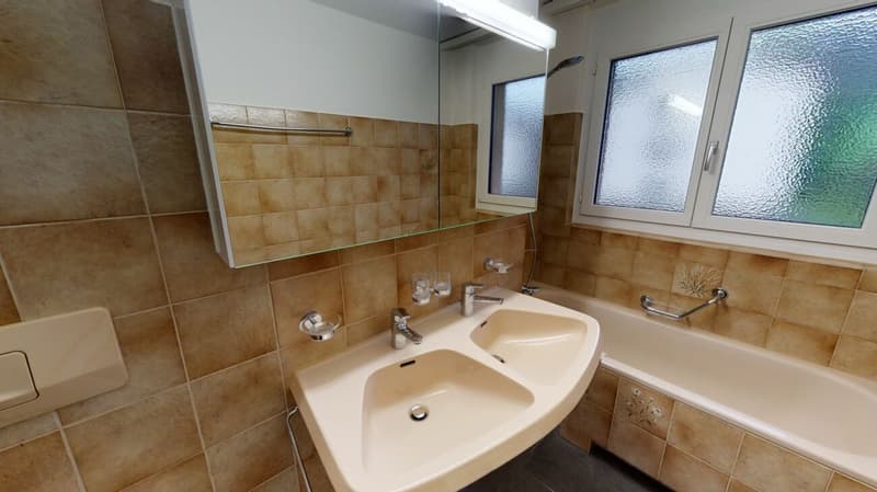 SCHÖNE Wohnung an guter Lage (7)