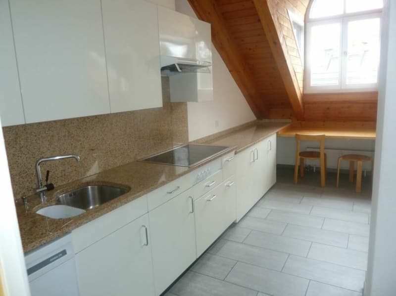 Helle 5.5 Zimmer Maisonette Wohnung mitten in der Stadt - befristet bis 31.03.2027 (3)
