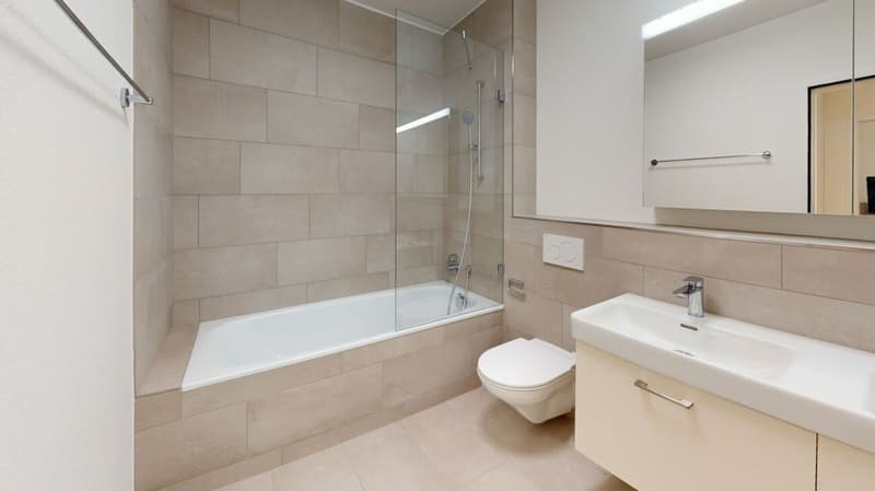 Neuwertige 2.5 Zimmer-Wohnung (6)