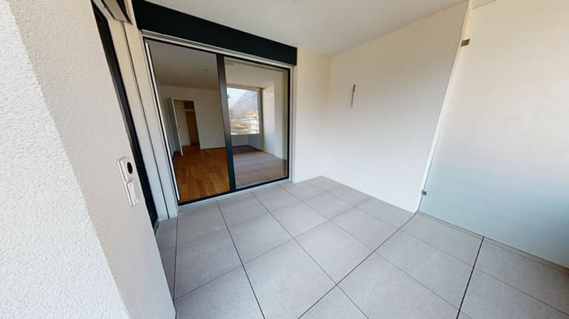 Neuwertige 2.5 Zimmer-Wohnung (9)
