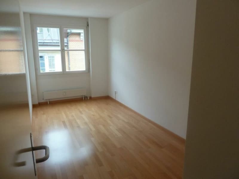 Helle 5.5 Zimmer Maisonette Wohnung mitten in der Stadt - befristet bis 31.03.2027 (7)
