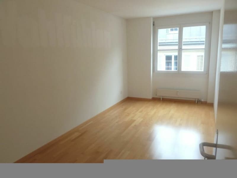 Helle 5.5 Zimmer Maisonette Wohnung mitten in der Stadt - befristet bis 31.03.2027 (8)