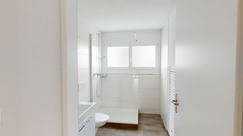 MODERNE 4.5 Zimmer-Wohnung (2)