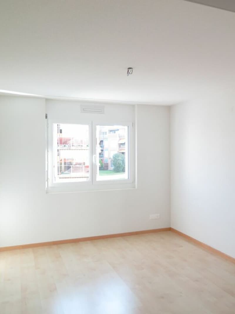 SCHÖNE WOHNUNG MIT GARTENSITZPLATZ (6)