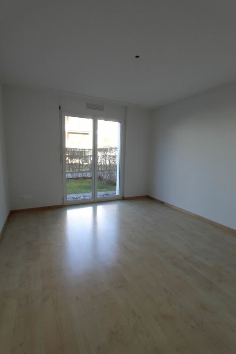 SCHÖNE WOHNUNG MIT GARTENSITZPLATZ (5)