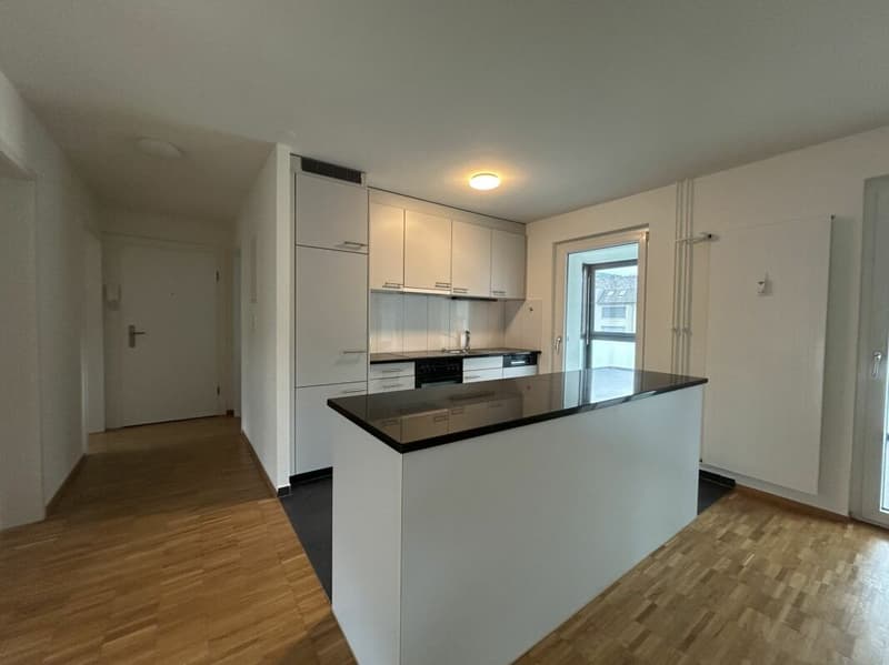 Liestal / 3.5 Zimmer Wohnung 2. OG links (2)