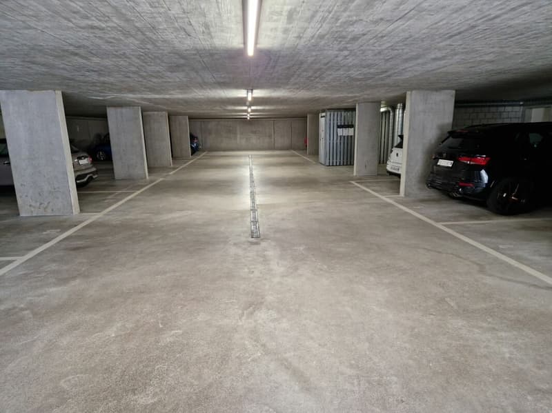 Tiefgaragenplätze (3)