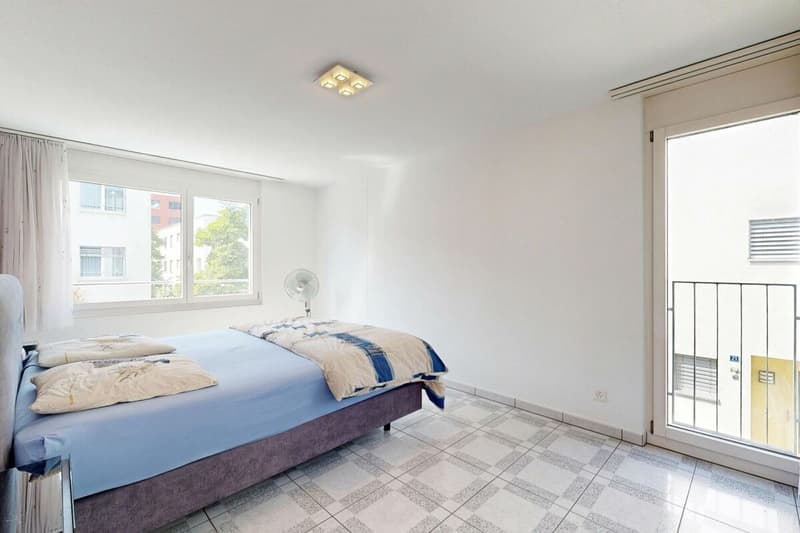 6.5 Zimmer Eckhaus in Schlieren (18)