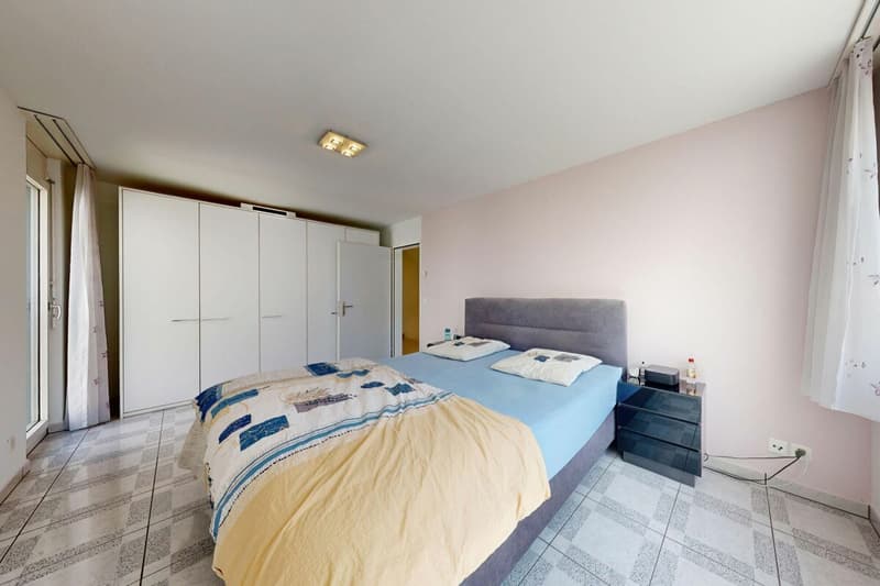 6.5 Zimmer Eckhaus in Schlieren (17)